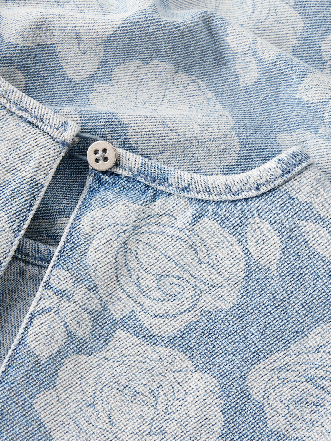 model_shot-front_full